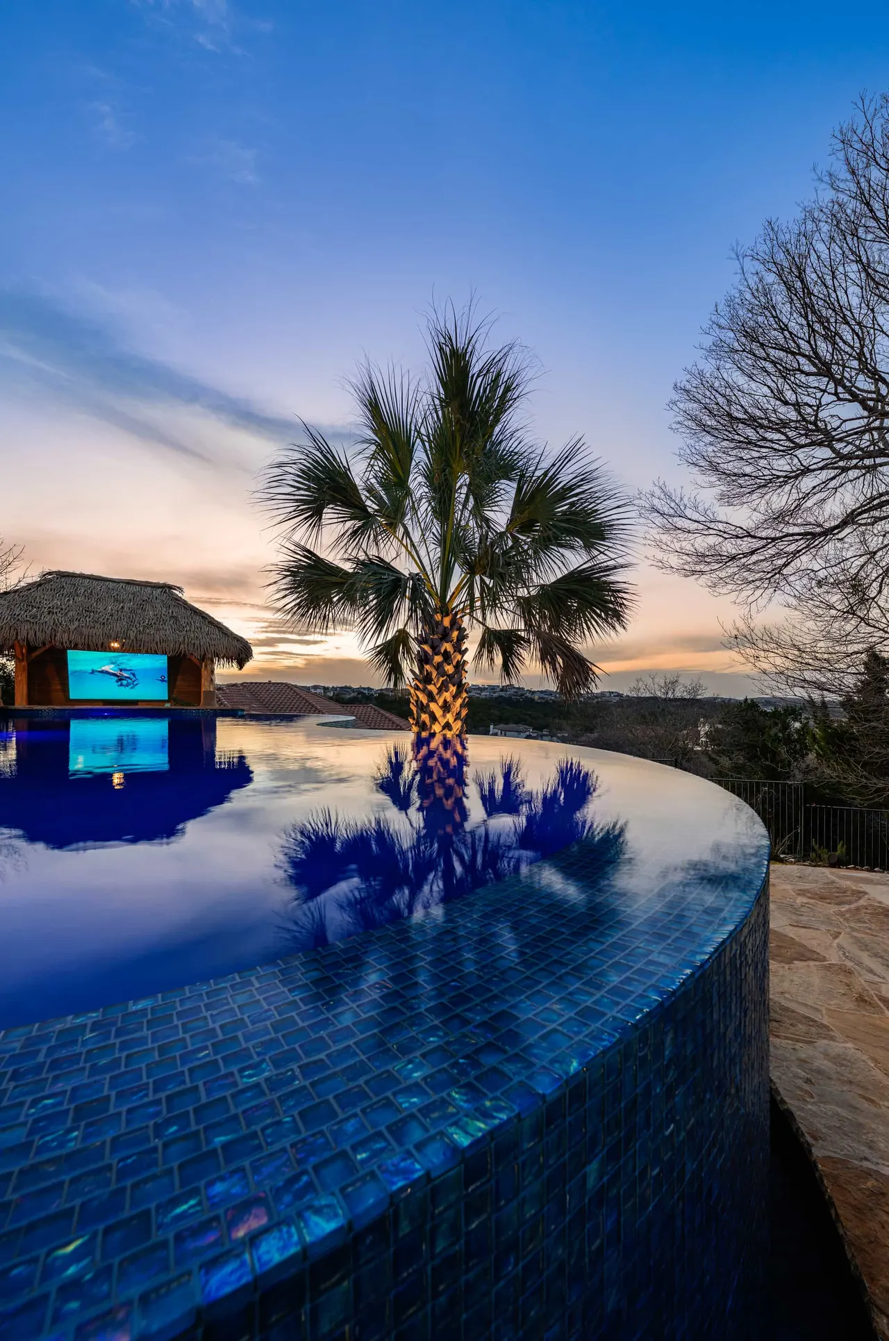 Boulder Slide — Family freeform pool in Tarrytown, TX by GB IV Designs (photo 21)