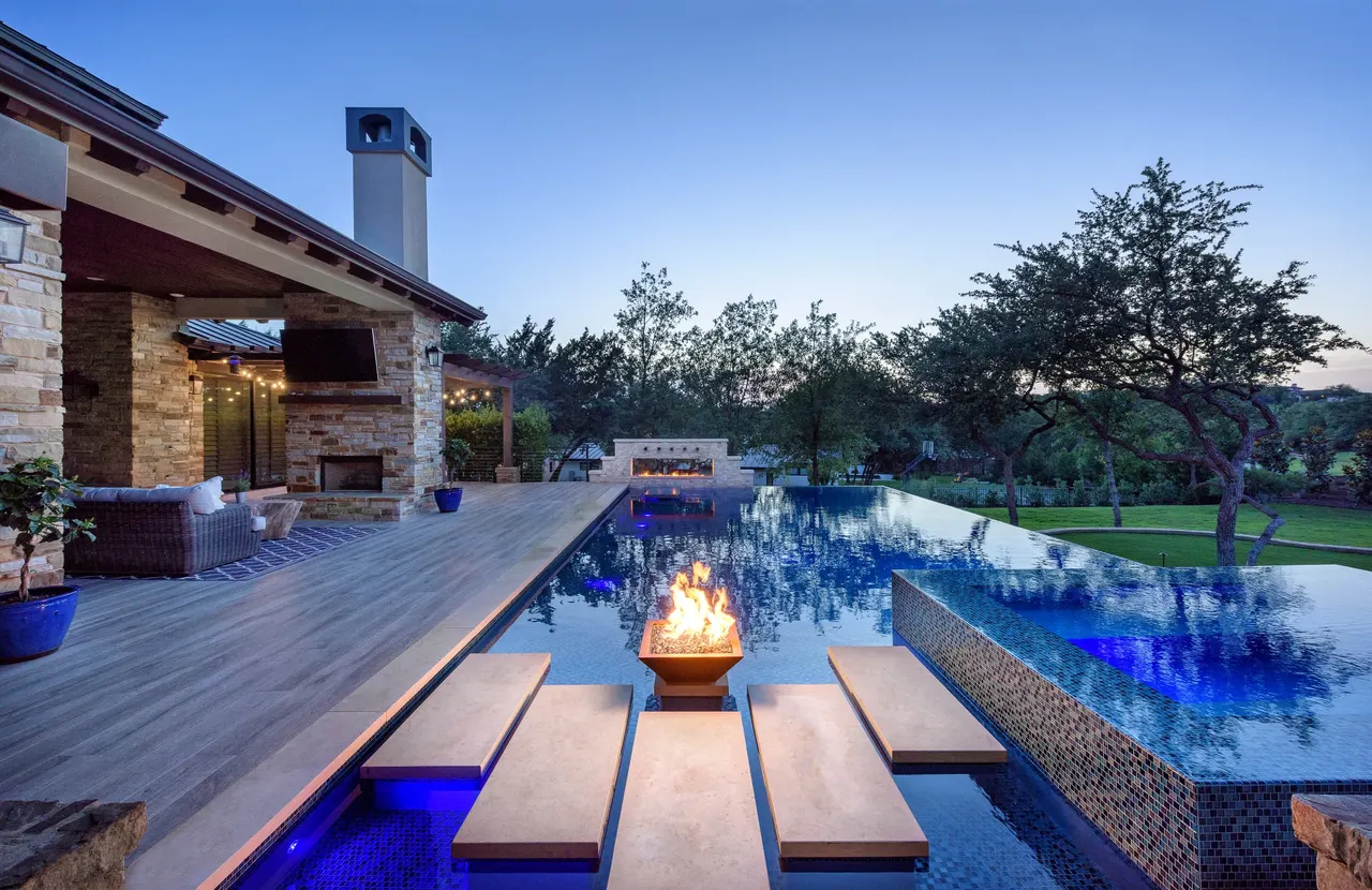 Fire & Water Estate — Estate pool & spa in Texas Hill Country, TX by GB IV Designs (photo 7)