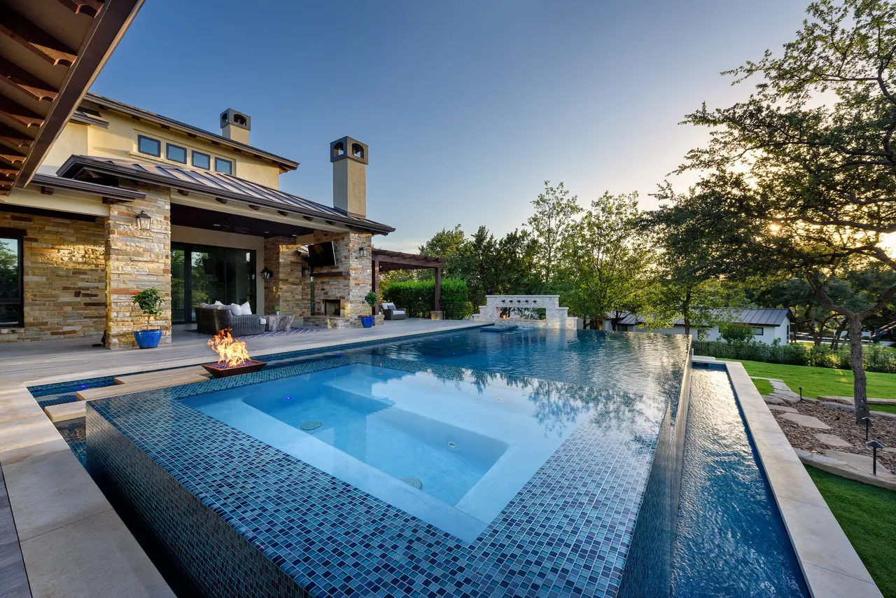 Fire & Water Estate — Estate pool & spa in Texas Hill Country, TX by GB IV Designs (photo 18)