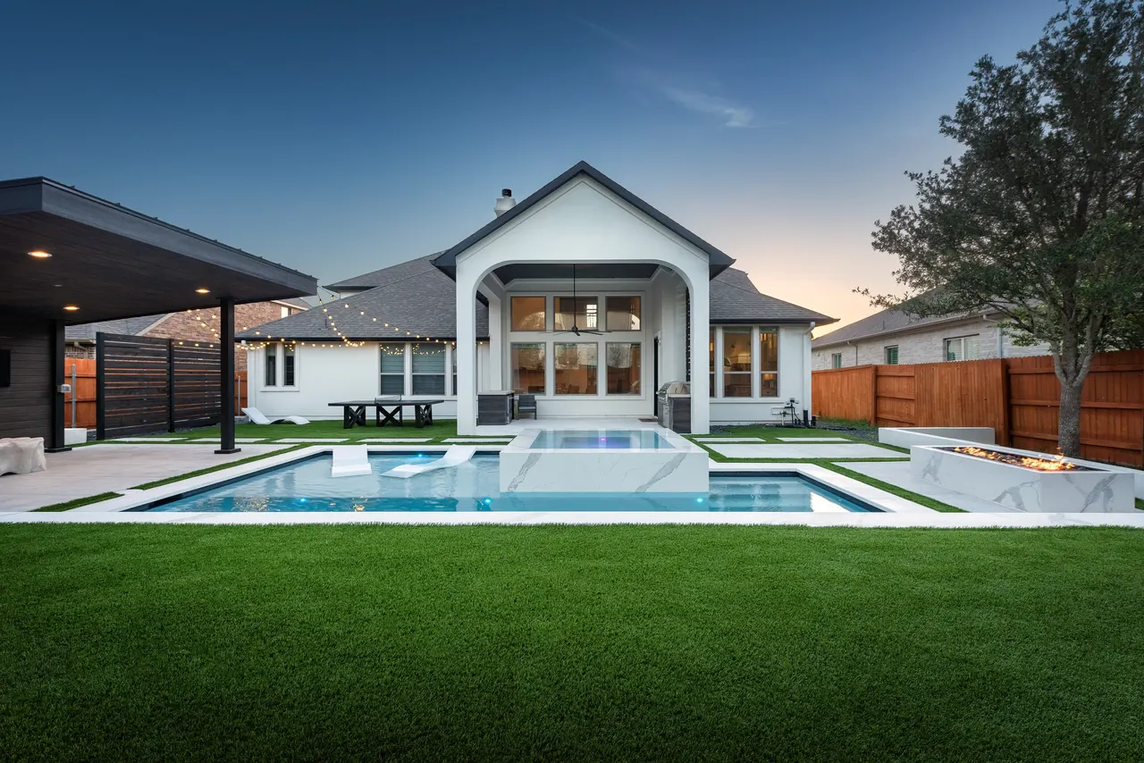 Geometric Pools by GB IV Designs (photo 9)
