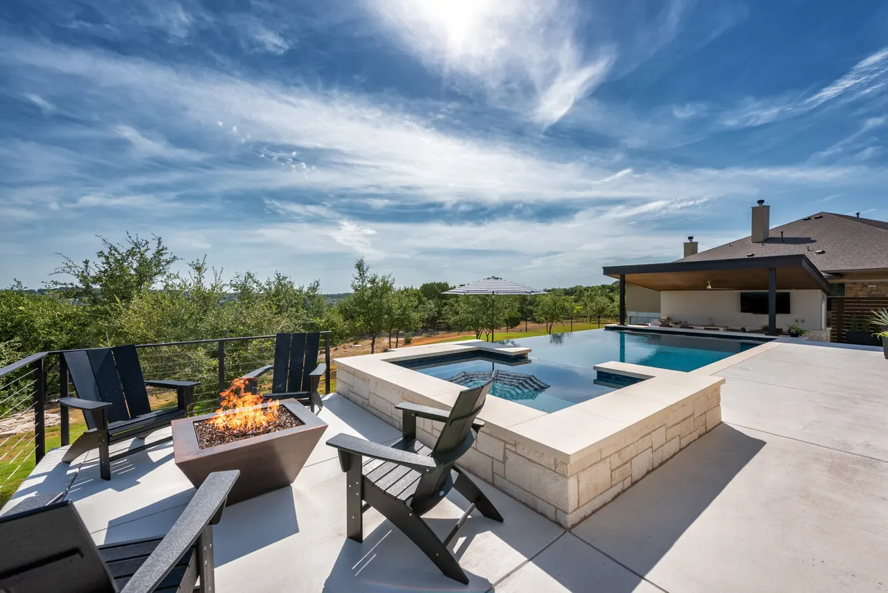 Geometric Pools by GB IV Designs (photo 35)