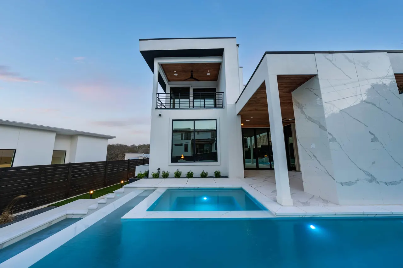 Geometric Pools by GB IV Designs (photo 39)