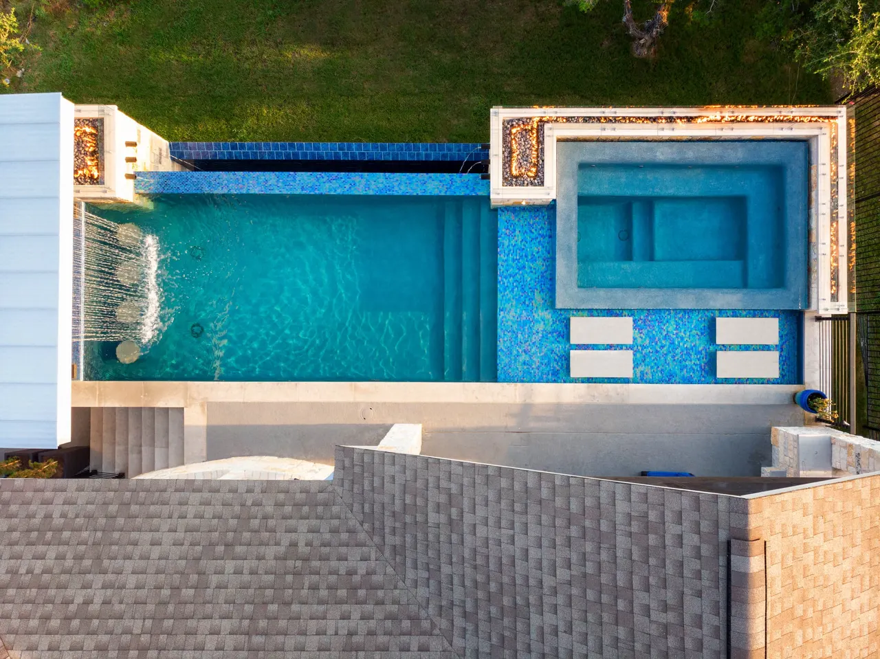 Infinity & Vanishing-Edge Pools by GB IV Designs (photo 57)