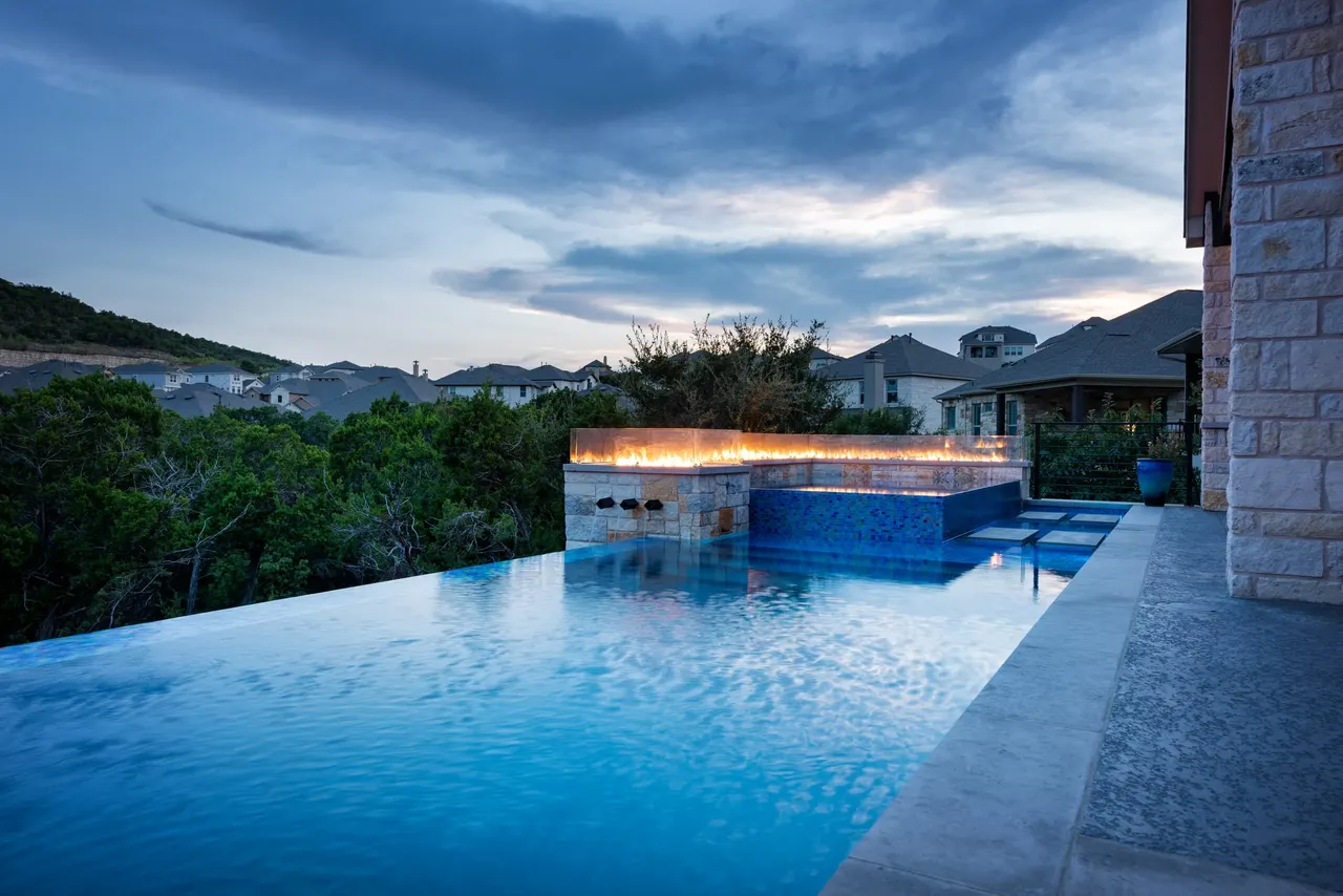Terraced Modern — Geometric pool & outdoor living in Westlake, TX by GB IV Designs (photo 7)