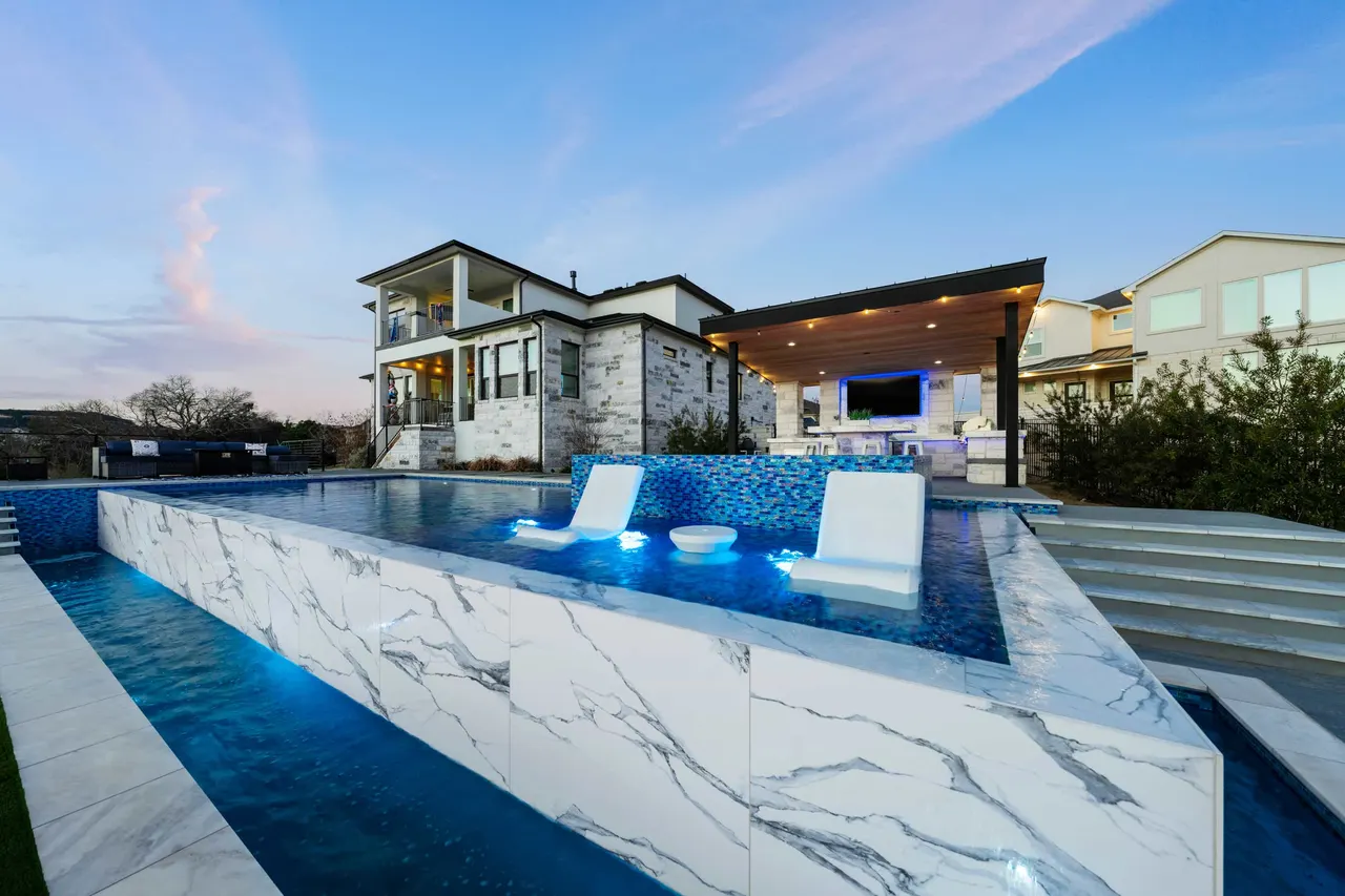 Terraced Modern — Geometric pool & outdoor living in Westlake, TX by GB IV Designs (photo 19)