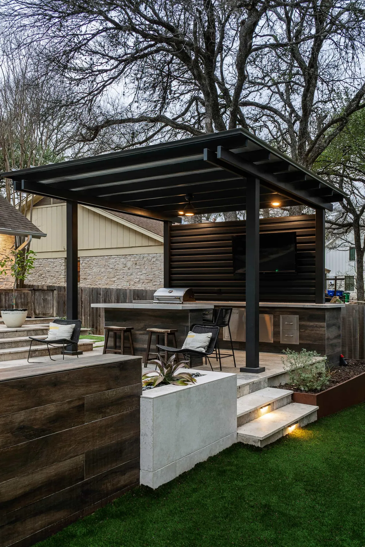 Woodland Geometric — Geometric pool & cabana in Steiner Ranch, TX by GB IV Designs (photo 18)